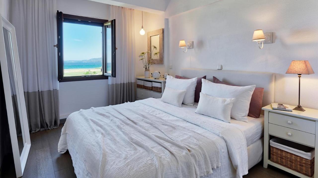 Skála Foúrkas Soleado Beachfront Villa מראה חיצוני תמונה