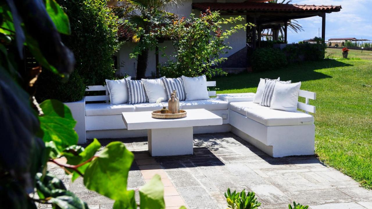 Skála Foúrkas Soleado Beachfront Villa מראה חיצוני תמונה